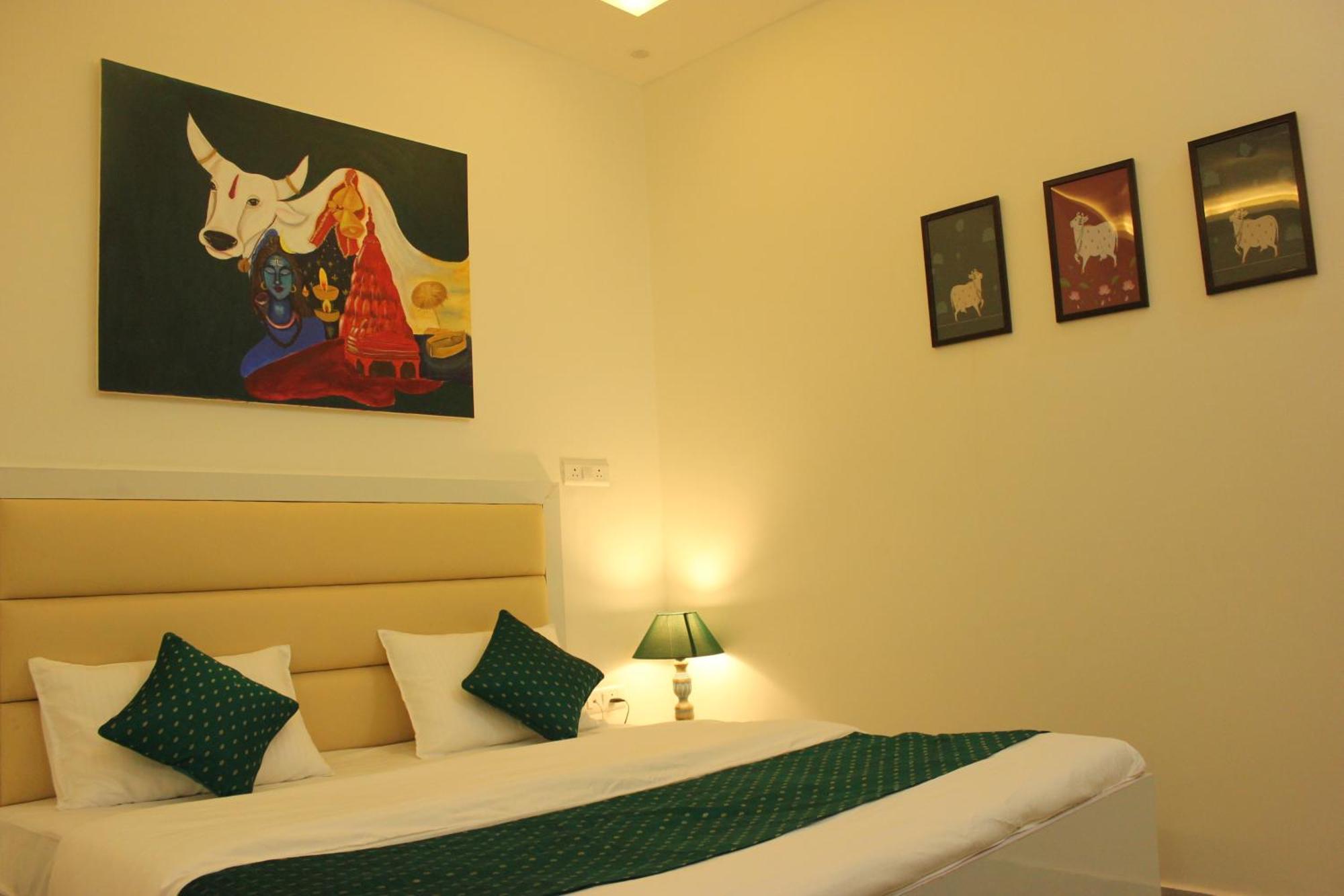 The Nandi International Boutique Homestay Варанаси Екстериор снимка