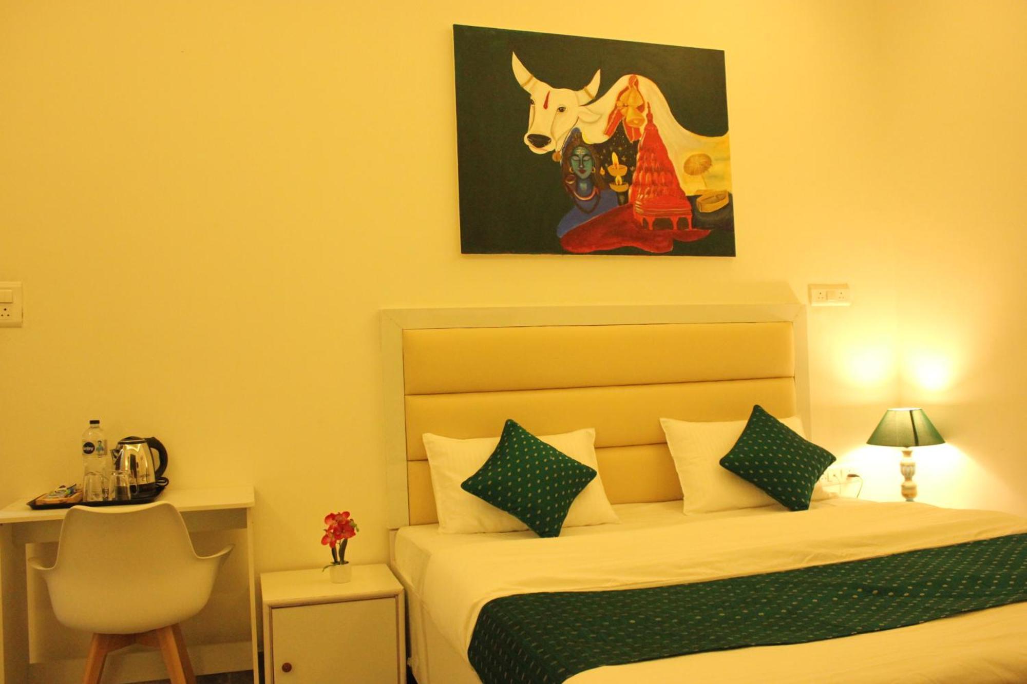 The Nandi International Boutique Homestay Варанаси Екстериор снимка