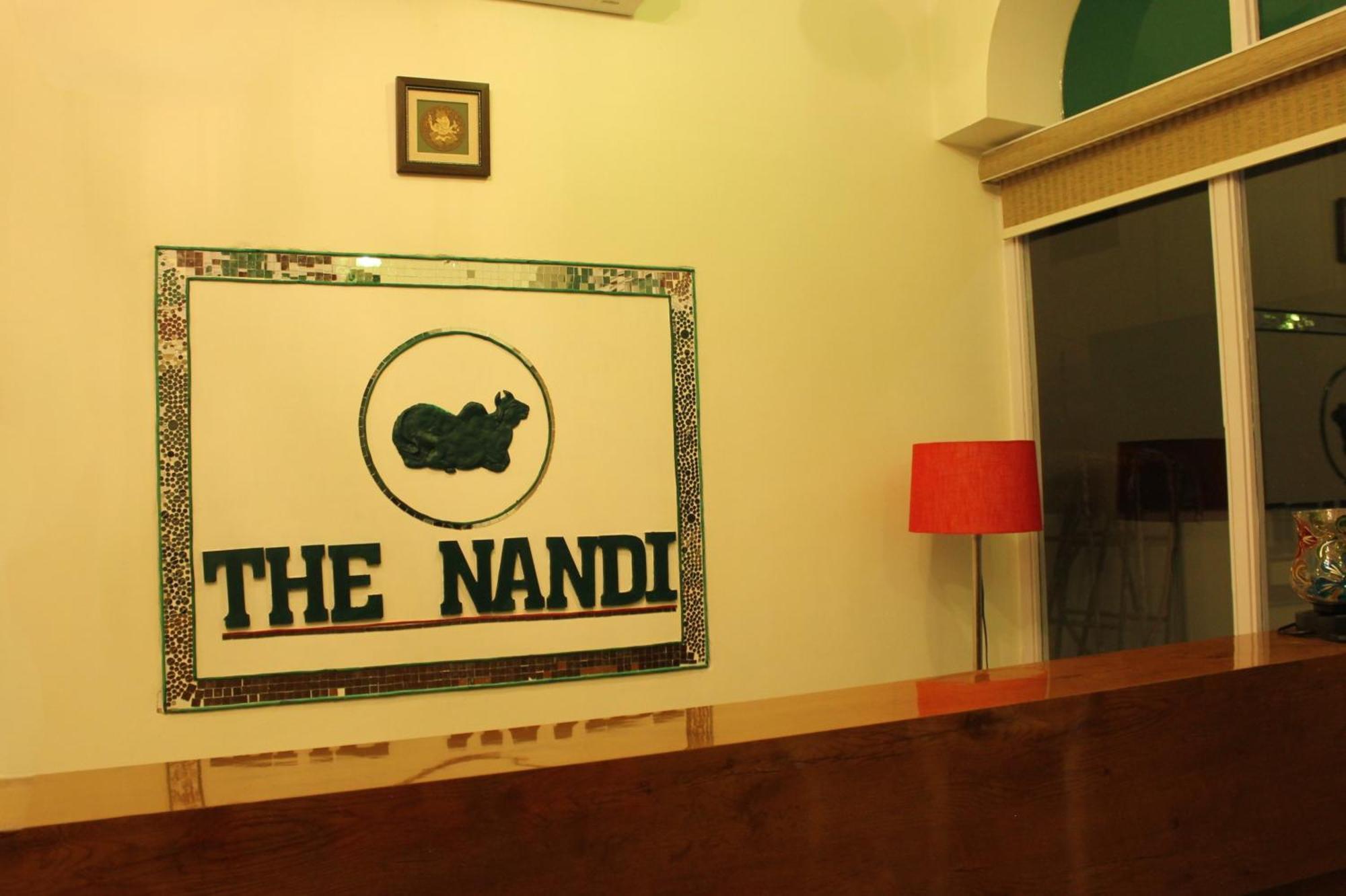 The Nandi International Boutique Homestay Варанаси Екстериор снимка